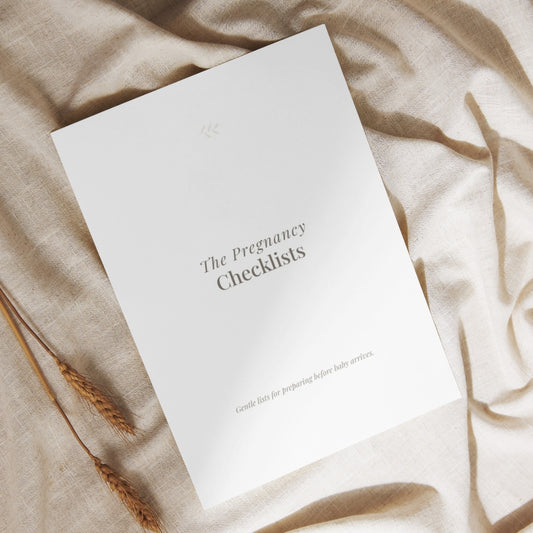 Flatlay Pregnancy Checklist Insert Cover